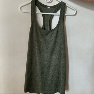 nwot green tank top lululemon